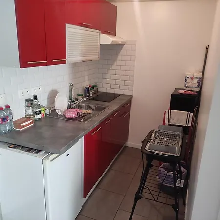 Apartamento Tranquilo Con Jardin Privado